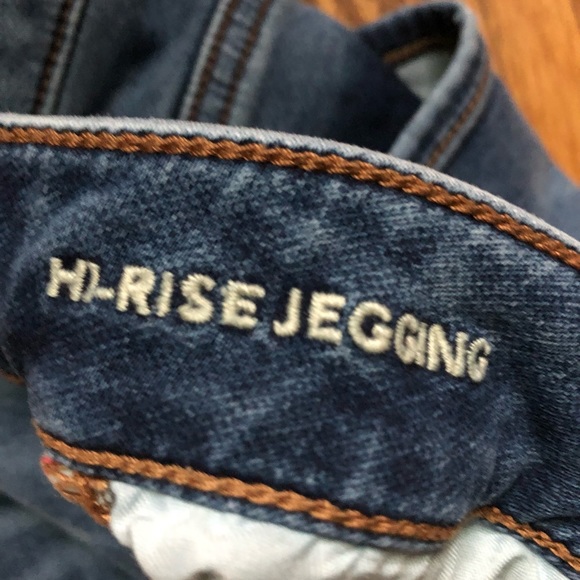 Distressed jeans - Picture 4 of 6